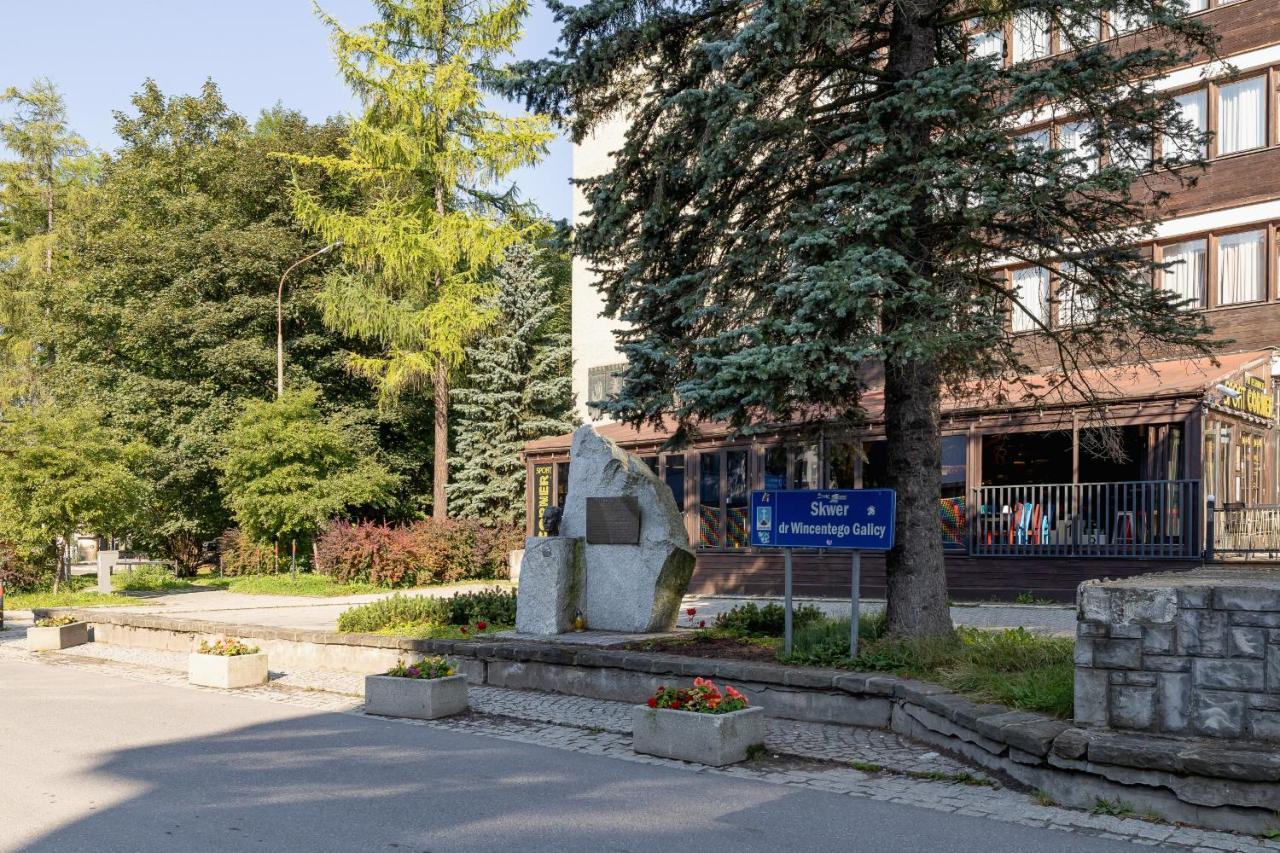 Apartments On Krupowki Street With Mountain View By Noclegi Renters Zakopane Exterior foto