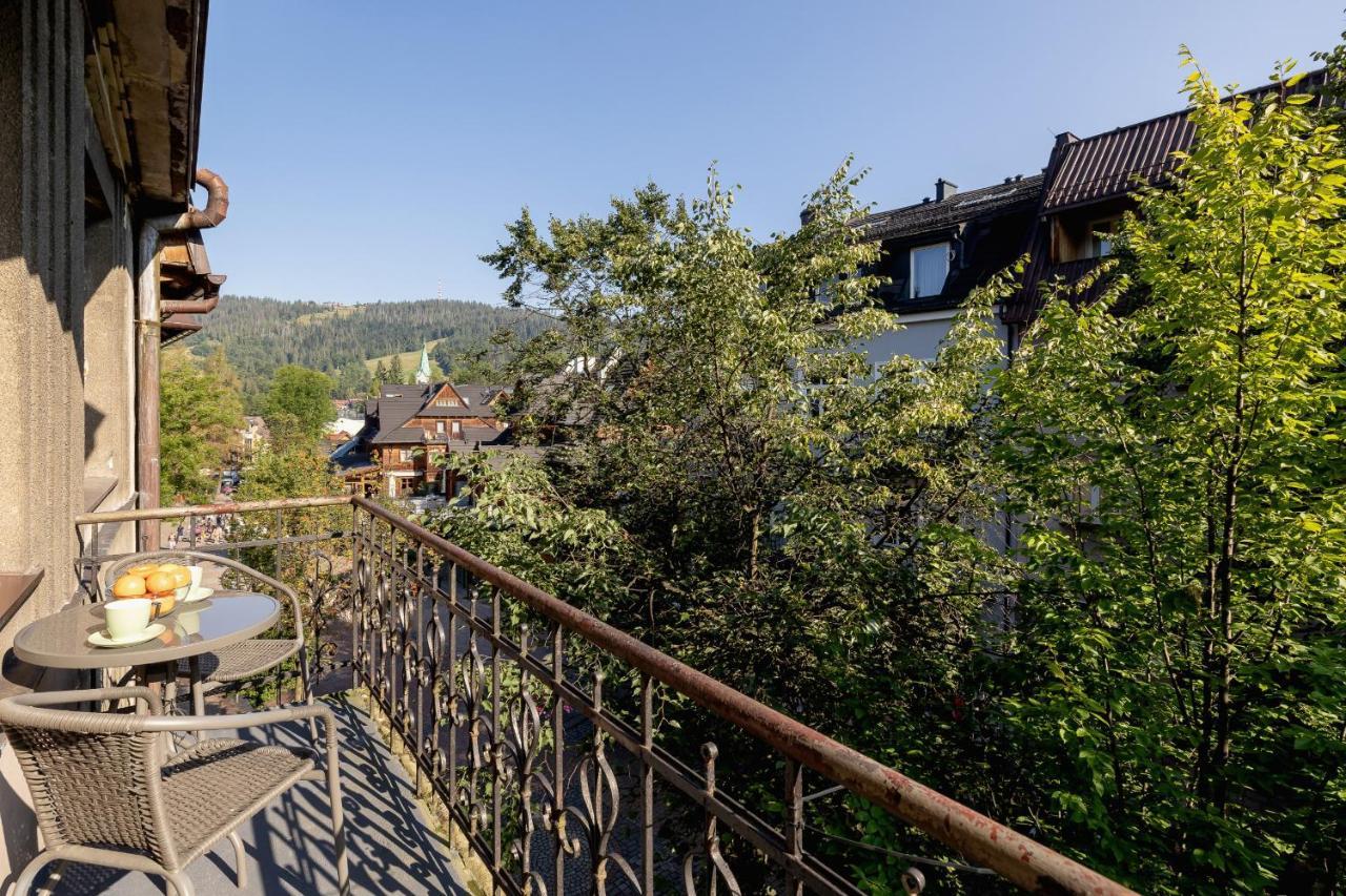 Apartments On Krupowki Street With Mountain View By Noclegi Renters Zakopane Exterior foto